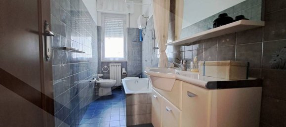 5-salle Appartement à Vasto, Italy No. 27557 17