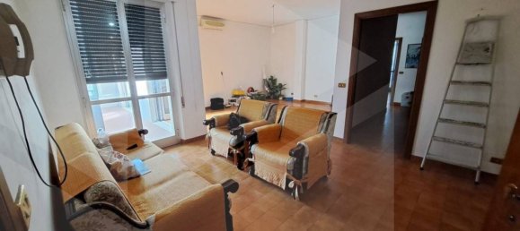 5-salle Appartement à Vasto, Italy No. 27557 4