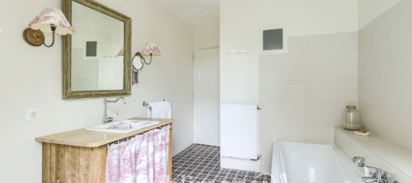 5 bedrooms House in Sulniac, France No. 301276 13