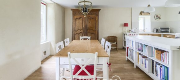 5 bedrooms House in Sulniac, France No. 301276 4