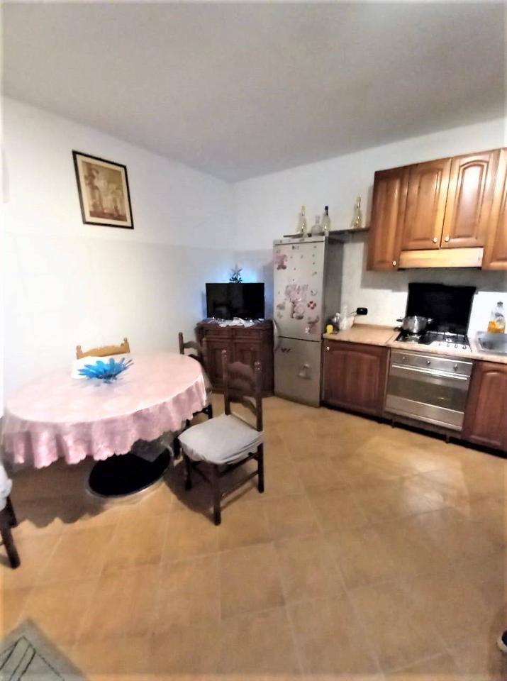 3 rooms Apartment in Maddaloni, Italy No. 145464
