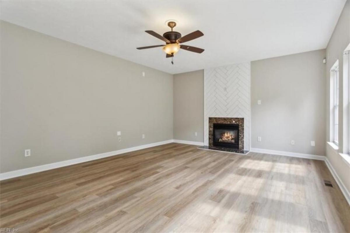 5 bedrooms House in Chesapeake, USA No. 381336