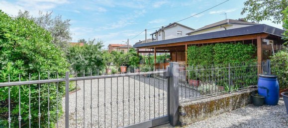 Apartamento de 5 dormitorios en Erba, Italy No. 288823 32