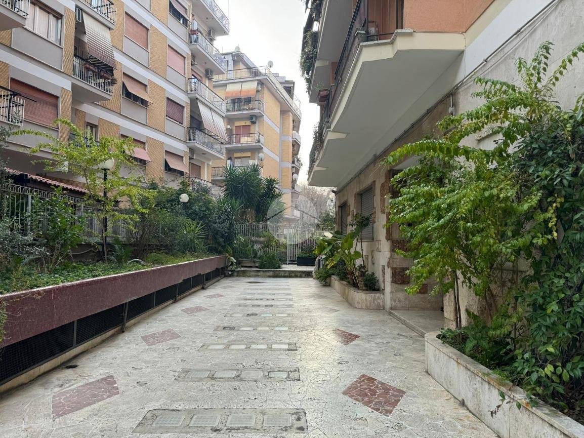 1 chambre Appartement à Rome, Italy No. 119970