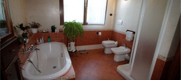 9غرفة فيلا في Almenno San Salvatore, Italy رقم 295723 43