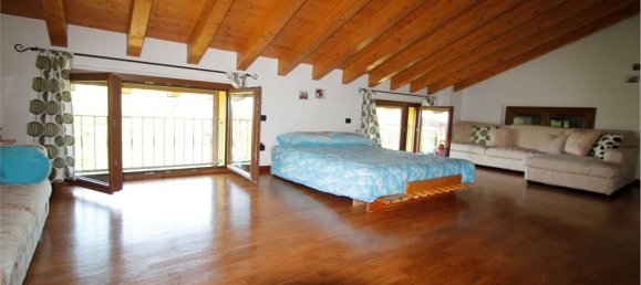 9غرفة فيلا في Almenno San Salvatore, Italy رقم 295723 20