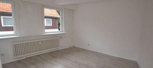 10 rooms Building in Hildesheim, Germany No. 126147 12
