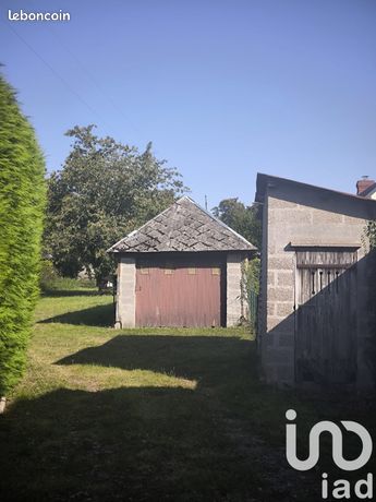 Parking à Pont-Audemer, France No. 362354