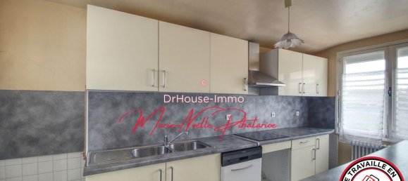 3 bedrooms House in Saint-Medard-en-Jalles, France No. 335495 14