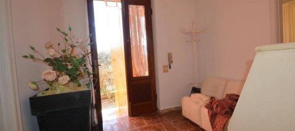 2 bedrooms Villa in Lucca, Italy No. 85160 8