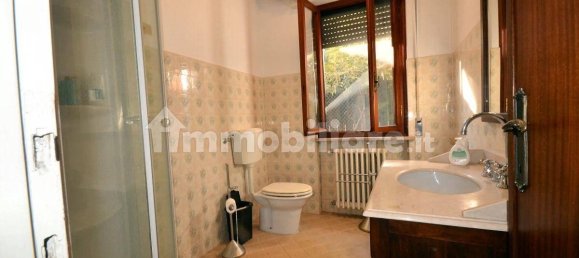 2 bedrooms Villa in Lucca, Italy No. 85160 12