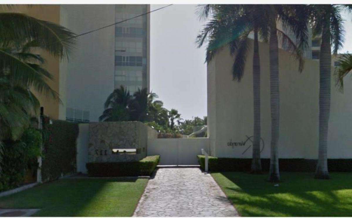 Apartamento de 3 dormitorios en Guerrero, Mexico No. 175577