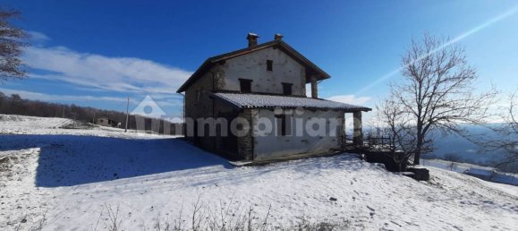 Edificio de 5 habitaciónes en Donato, Italy No. 355636 14