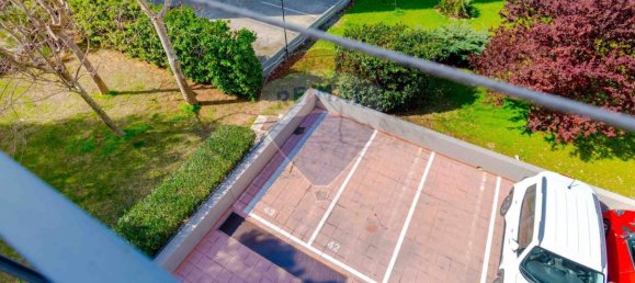 Квартира с 4 комнатами в Бари, Италия № 221916 14