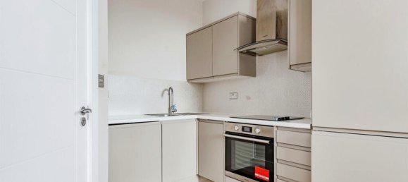 1 bedroom Apartment in Crawley, United Kingdom No. 6305 8