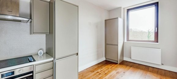 1 bedroom Apartment in Crawley, United Kingdom No. 6305 6