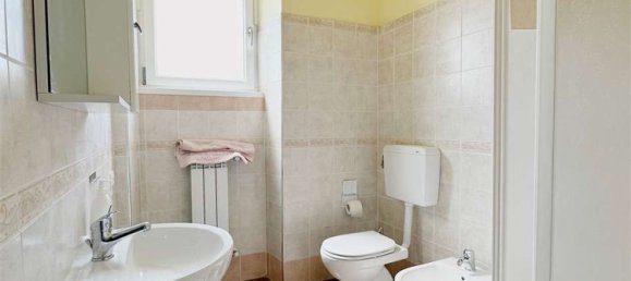 Apartamento de 3 divisões em Pescia, Italy N.º 103001 10