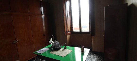 Apartamento de 7 habitaciónes en La Spezia, Italy No. 172360 2