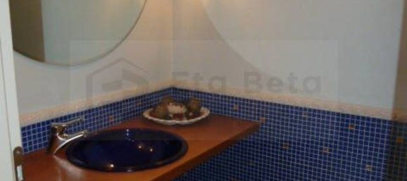 550m² Office in Padua, Italy No. 91916 10