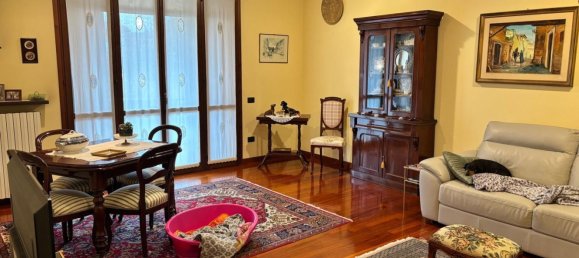 Дом с 4 комнатами в Сесто эд Унити, Италия № 192747 7