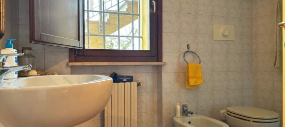 Дом с 4 комнатами в Сесто эд Унити, Италия № 192747 28