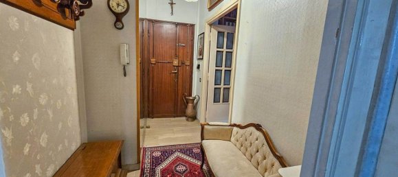 5 rooms Apartment in Rome, Italy No. 8833 3
