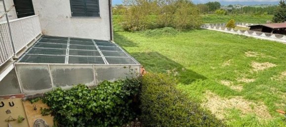 6 rooms House in Alessandria, Italy No. 49097 5