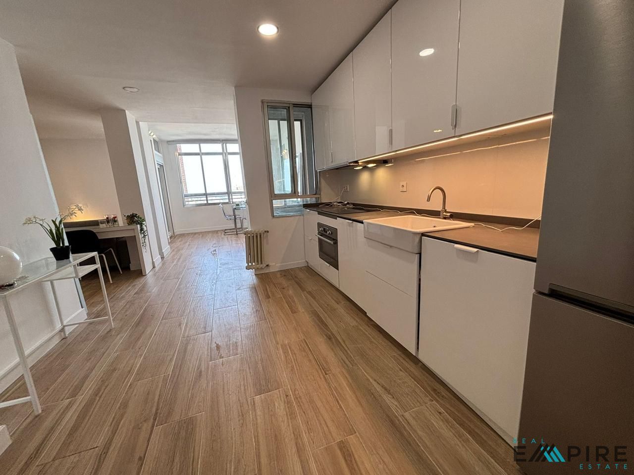 3 bedrooms Apartment in Madrid, Spain No. 254115