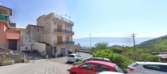 5-salle Maison à Messina, Italy No. 37988 3