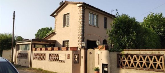 6-salle Villa à Forte dei Marmi, Italy No. 309988 2