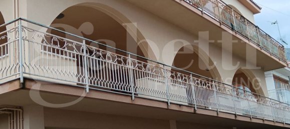 8 rooms Apartment in Carini, Italy No. 149395 3