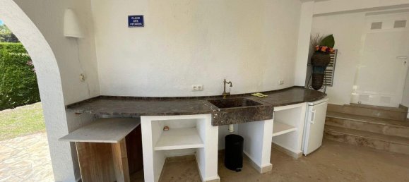 Villa de 4 dormitorios en Moraira, Spain No. 284983 4