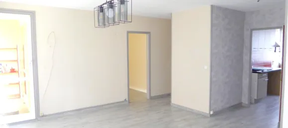 Apartamento de 2 dormitorios en Meaux, France No. 349297 3