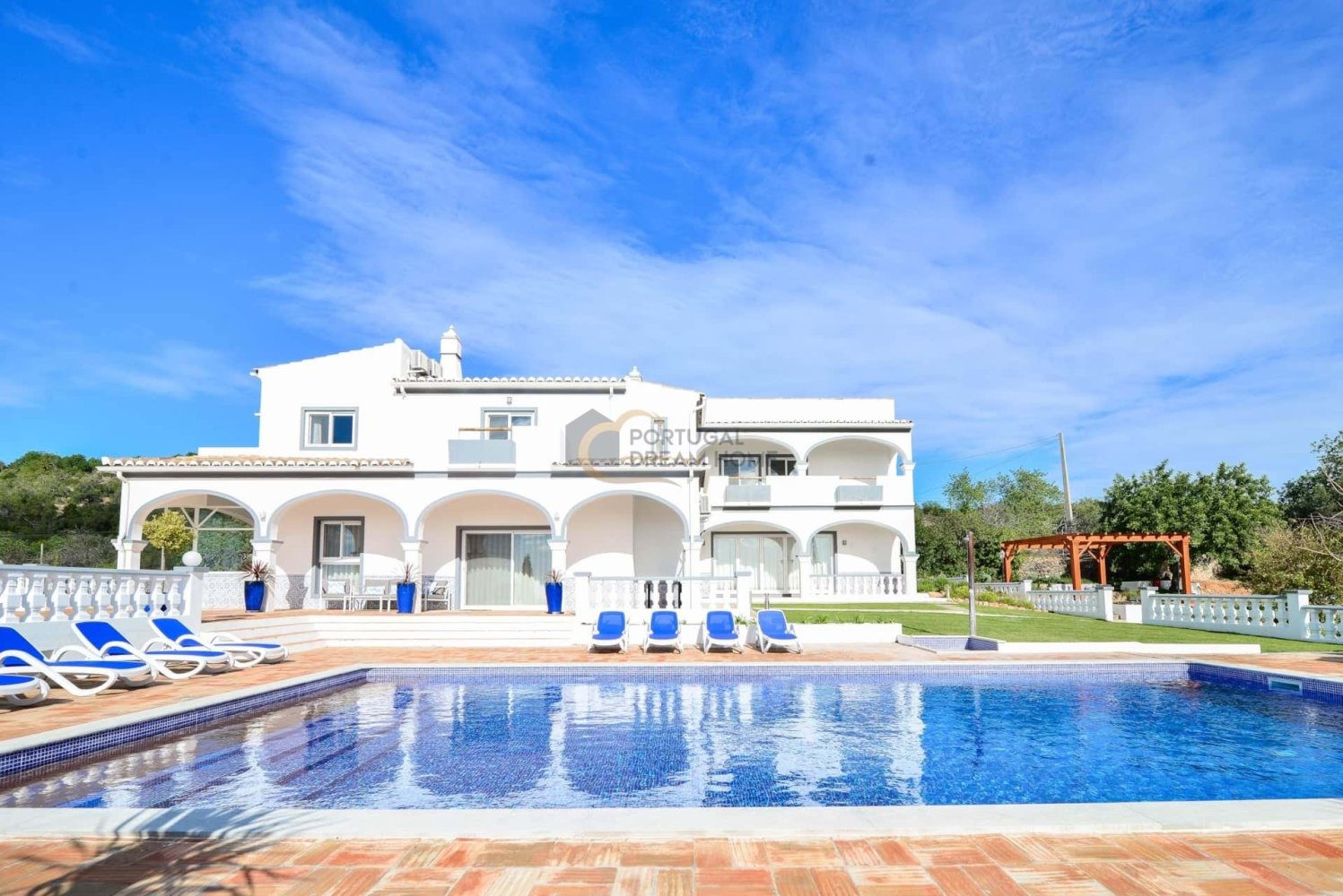 6 bedrooms Villa in Faro, Portugal No. 117625