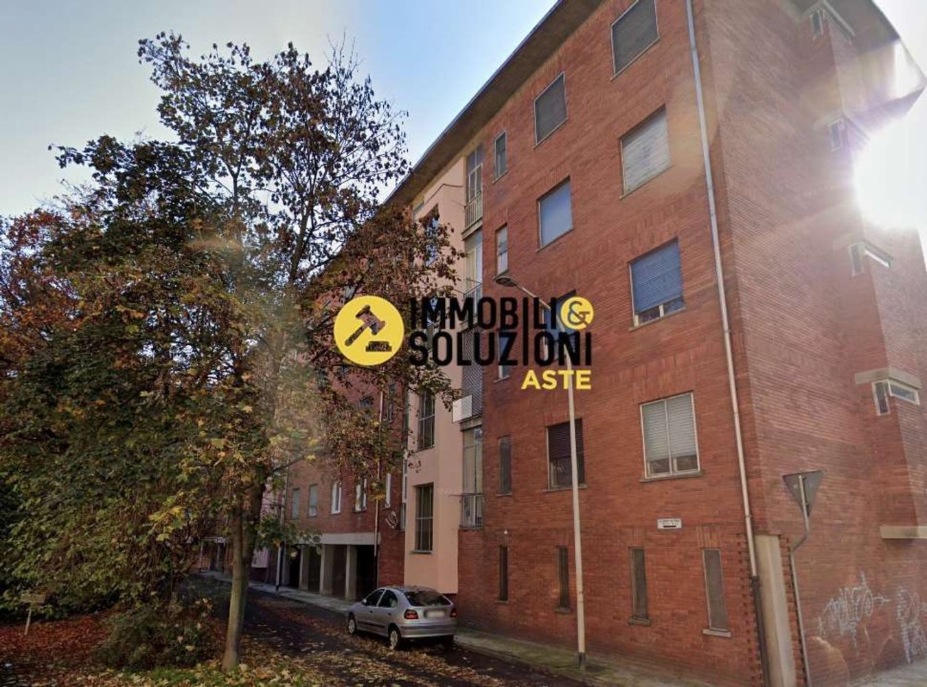 3 rooms Apartment in Vercelli, Italy No. 51327