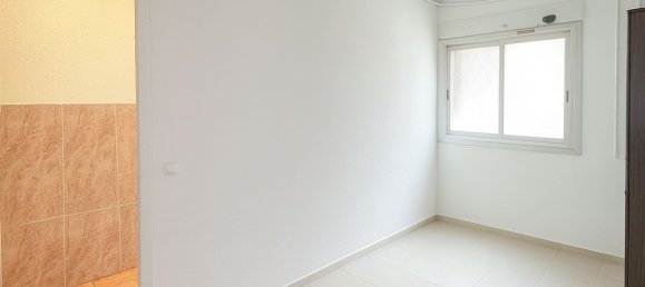 4 Schlafzimmer Haus in Cornella De Llobregat, Spain, Nr. 174339 7