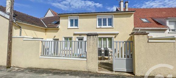 5 bedrooms House in Moussy, France No. 266822 16