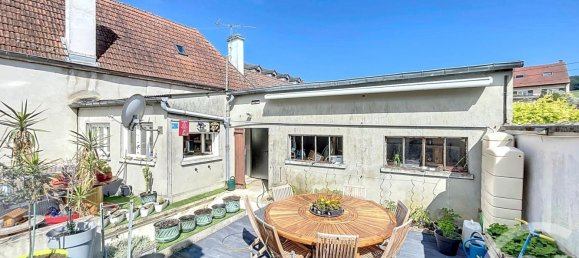 5 bedrooms House in Moussy, France No. 266822 3