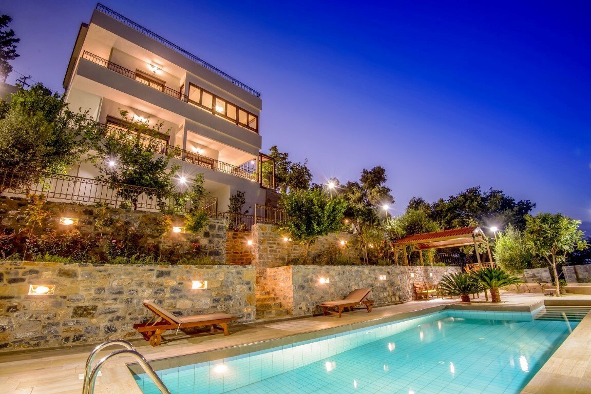 250m² Villa in Gazi, Greece No. 3601