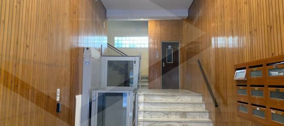 4-salle Appartement à Bari, Italy No. 31167 8