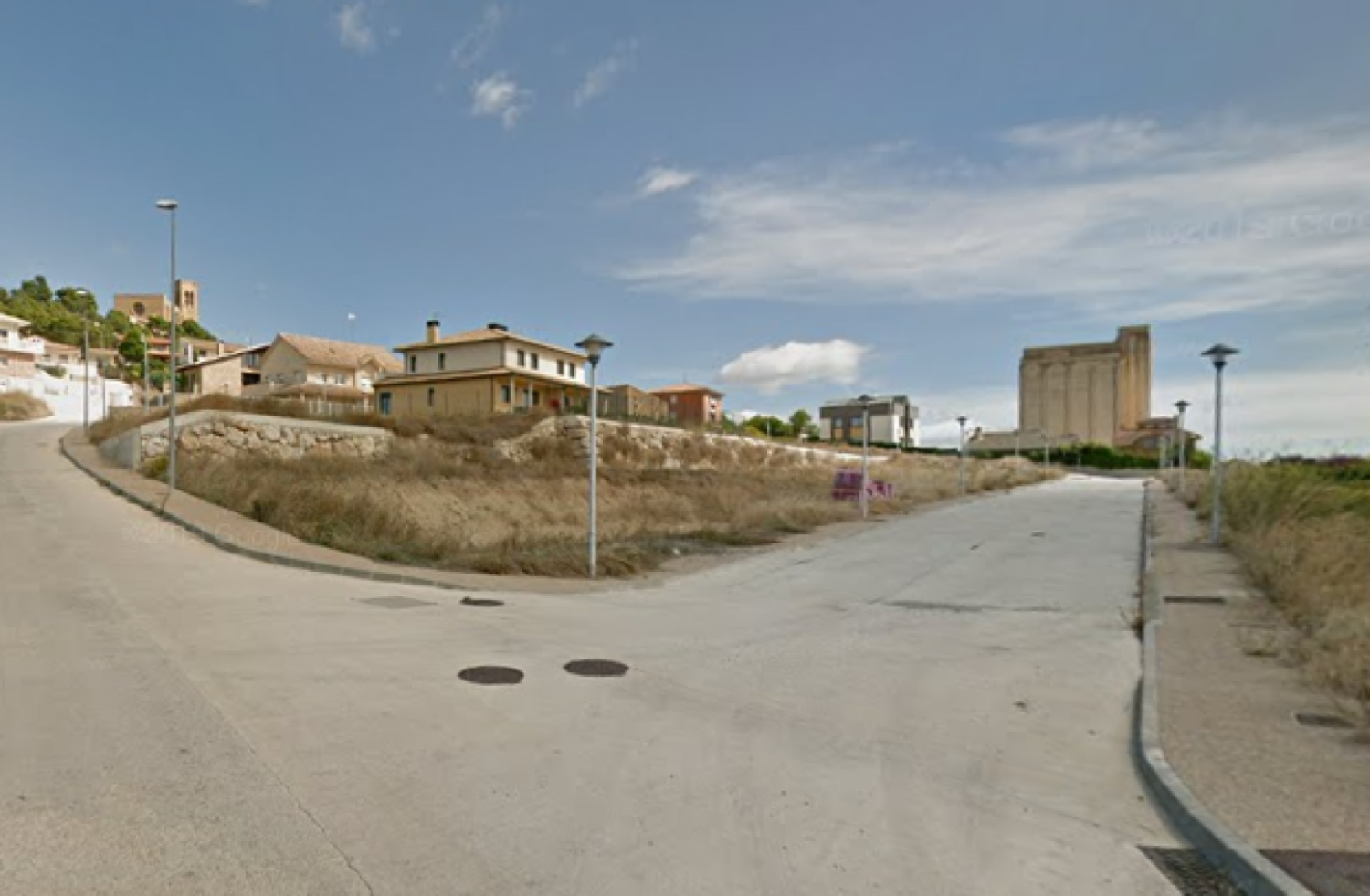 Grundstück in Chartered Community of Navarre, Spain 762m², Nr. 178576