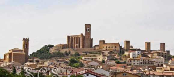 Grundstück in Chartered Community of Navarre, Spain 762m², Nr. 178576 8