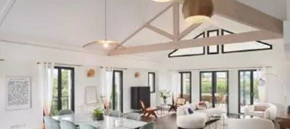 3 bedrooms Penthouse in Antibes, France No. 241879 3