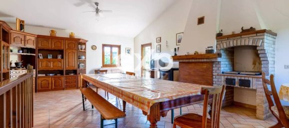 3 bedrooms House in Ancona, Italy No. 263535 13