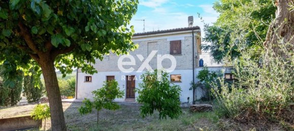 3 bedrooms House in Ancona, Italy No. 263535 6