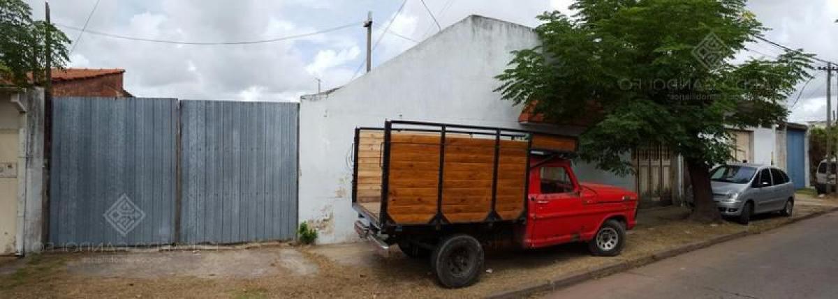 280m² Commercial property in Lanus, Argentina No. 25813