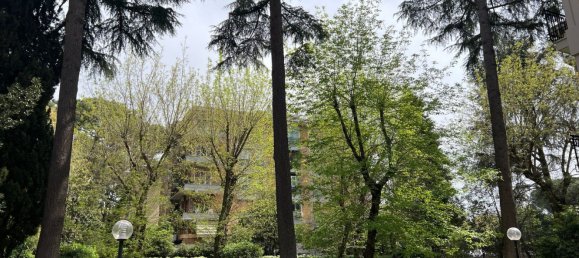 Apartamento de 6 habitaciónes en Rome, Italy No. 195529 2