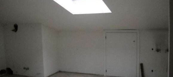 4غرفة شقة في Besana in Brianza, Italy رقم 5326 9