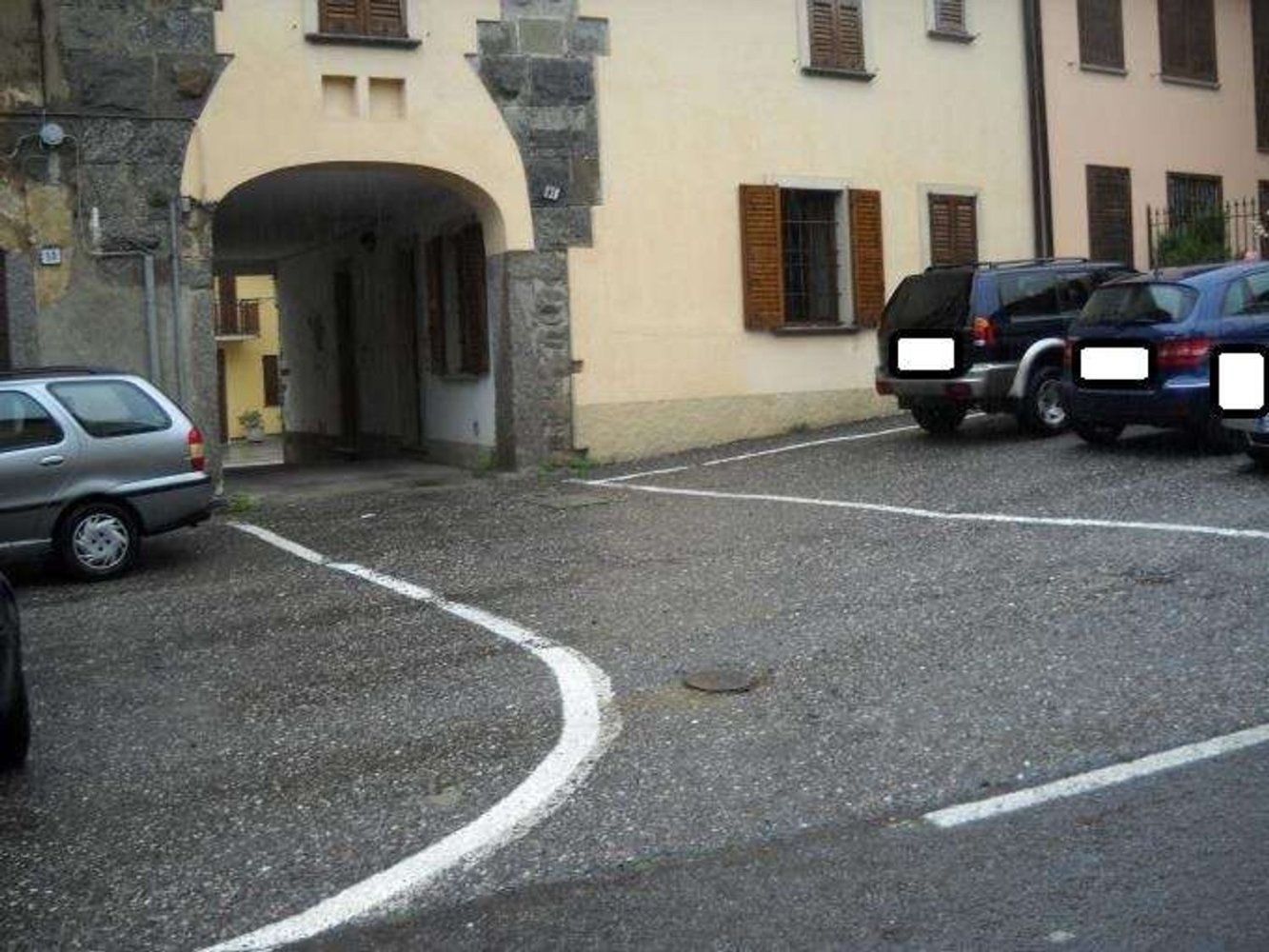 4غرفة شقة في Besana in Brianza, Italy رقم 5326