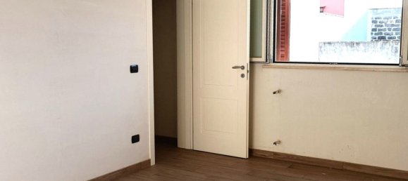 4 Schlafzimmer Wohnung in Aradeo, Italy, Nr. 343039 4